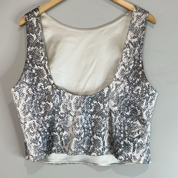 Abercrombie & Fitch NWT Satin Snakeskin Print Crop Low Back Sleeveless Top XL - Picture 6 of 11